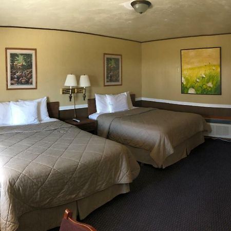 Geneva Inn Екстериор снимка